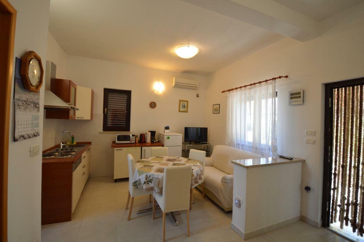 Apartment "Monte" Póla Kültér fotó